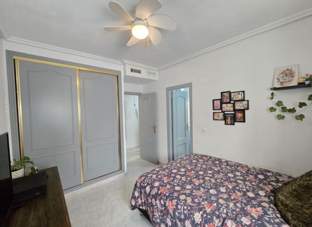 3 Zimmer Apartment zu verkaufen in Los Montesinos mit Pool - 145.000 € (Ref: 9659816)