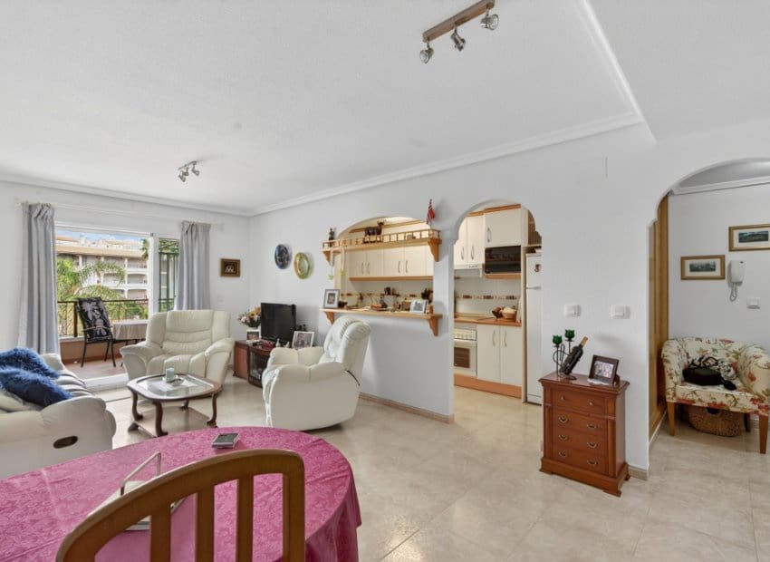 3 soverom Leilighet til salgs i Playa Flamenca med svømmebasseng - € 379 000 (Ref: 9662190)