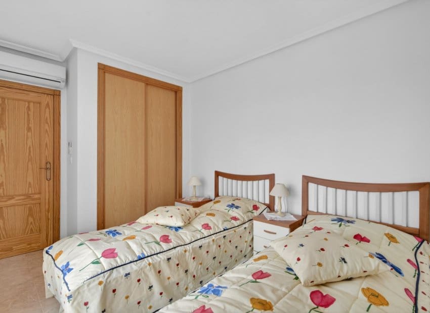 3 soverom Leilighet til salgs i Playa Flamenca med svømmebasseng - € 379 000 (Ref: 9662190)