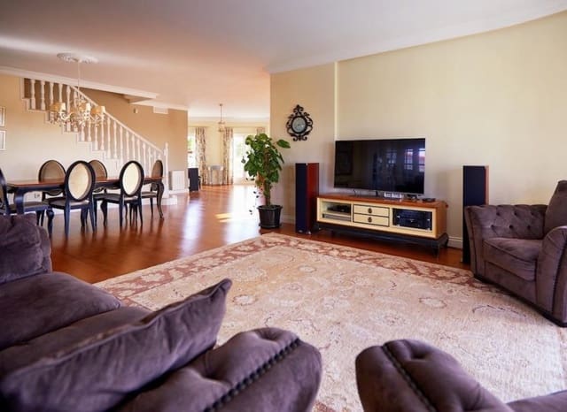 5 Zimmer Villa zu verkaufen in Ciudad Quesada, Rojales mit Pool - 790.000 € (Ref: 9662192)