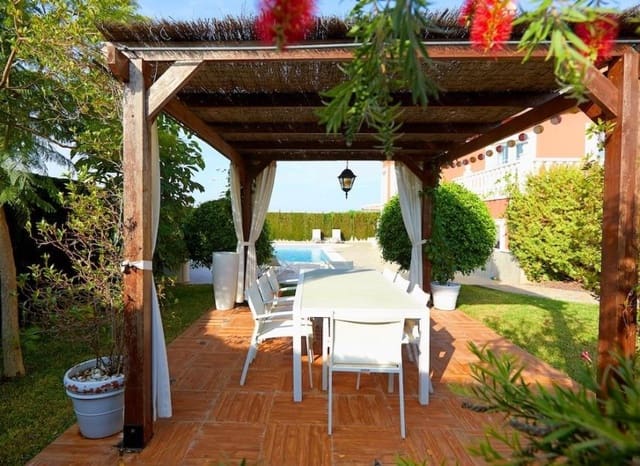 5 Zimmer Villa zu verkaufen in Ciudad Quesada, Rojales mit Pool - 790.000 € (Ref: 9662192)