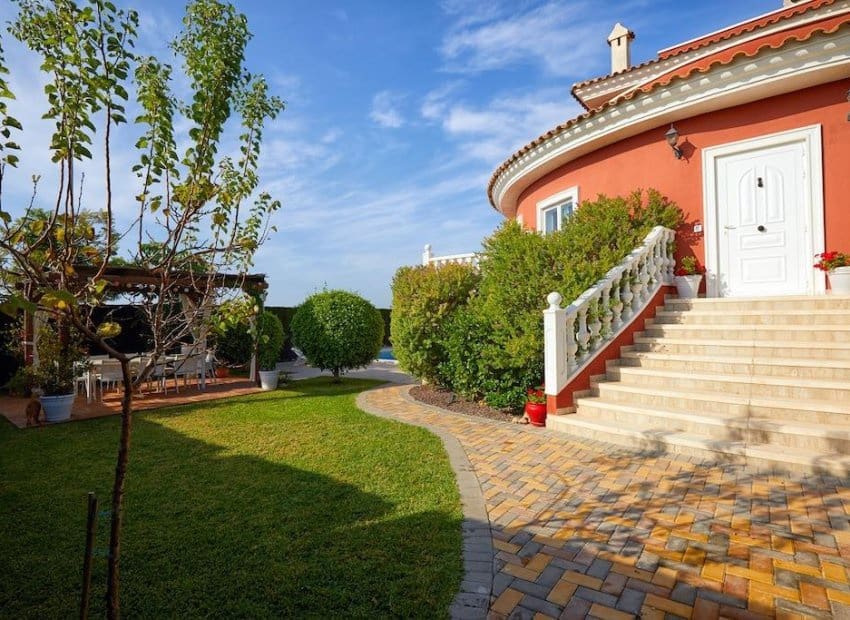 5 quarto Moradia para venda em Ciudad Quesada com piscina - 790 000 € (Ref: 9662192)