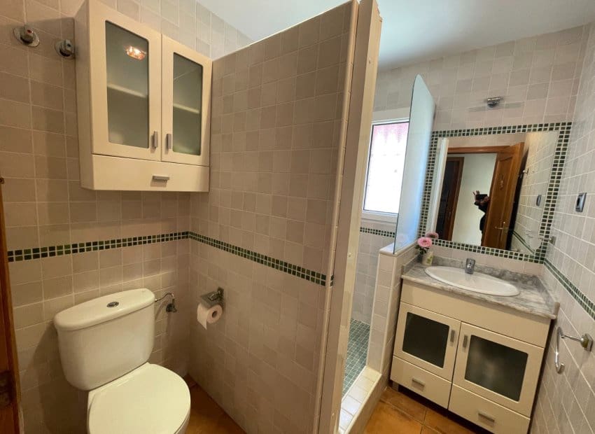 4 makuuhuone Omakotitalo myytävänä paikassa El Mojon - 460 000 € (Ref: 9665426)