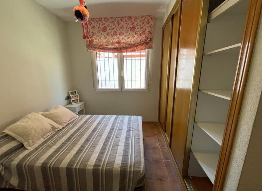 4 makuuhuone Omakotitalo myytävänä paikassa El Mojon - 460 000 € (Ref: 9665426)