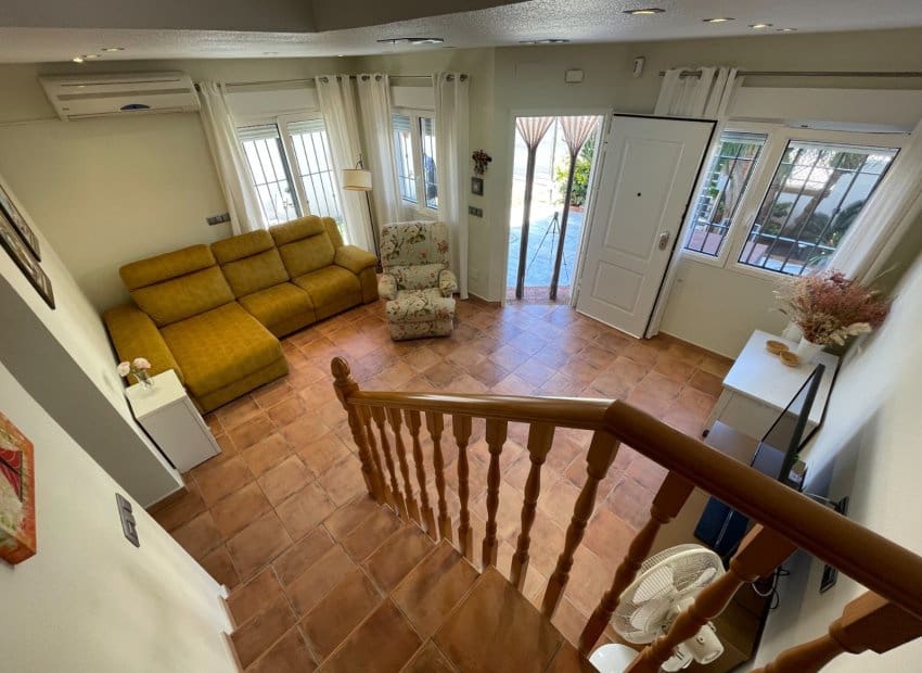 4 makuuhuone Omakotitalo myytävänä paikassa El Mojon - 460 000 € (Ref: 9665426)