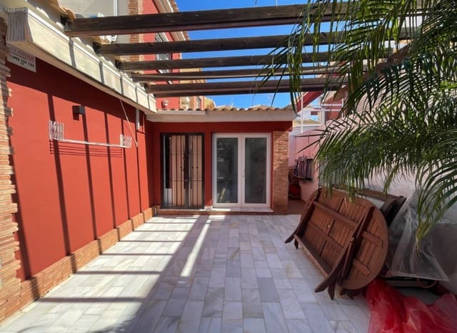 4 makuuhuone Omakotitalo myytävänä paikassa El Mojon, Pilar de la Horadada - 460 000 € (Ref: 9665426)