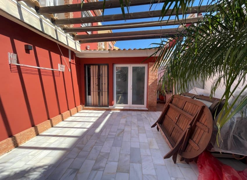 4 makuuhuone Omakotitalo myytävänä paikassa El Mojon - 460 000 € (Ref: 9665426)