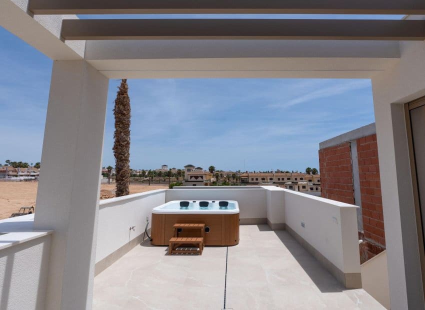 3 Zimmer Haus zu verkaufen in Los Alcazares mit Pool - 439.000 € (Ref: 9667106)