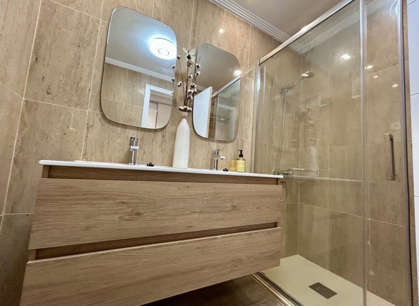 3 bedroom Apartment for sale in Los Alcazares with pool - € 276,000 (Ref: 9667108)