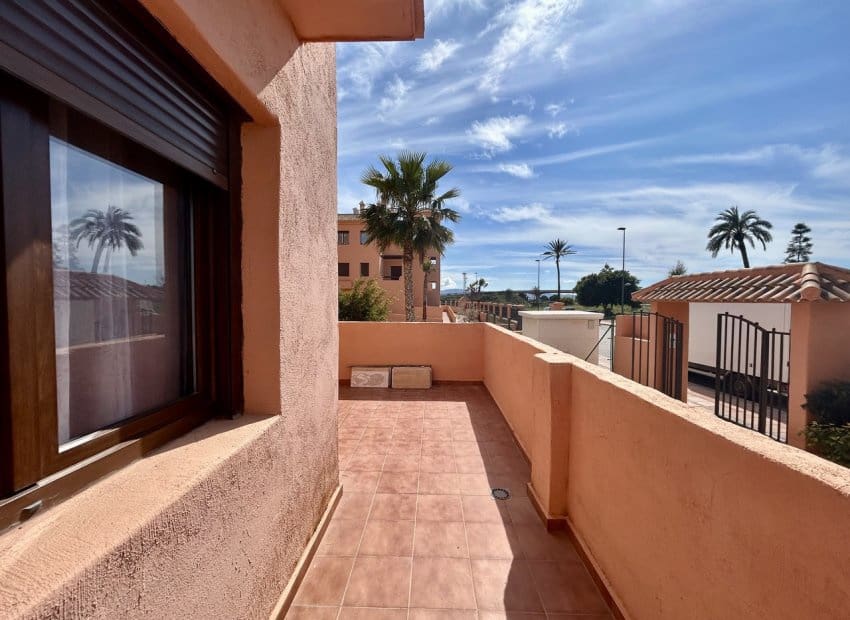 3 bedroom Apartment for sale in Los Alcazares with pool - € 276,000 (Ref: 9667108)