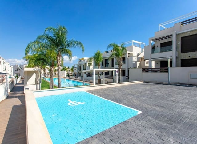 2 quarto Apartamento para venda em Los Balcones com piscina - 255 000 € (Ref: 9670006)