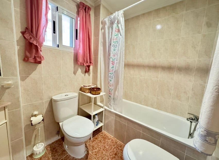 3 quarto Moradia para venda em Los Balcones com piscina - 330 000 € (Ref: 9671123)