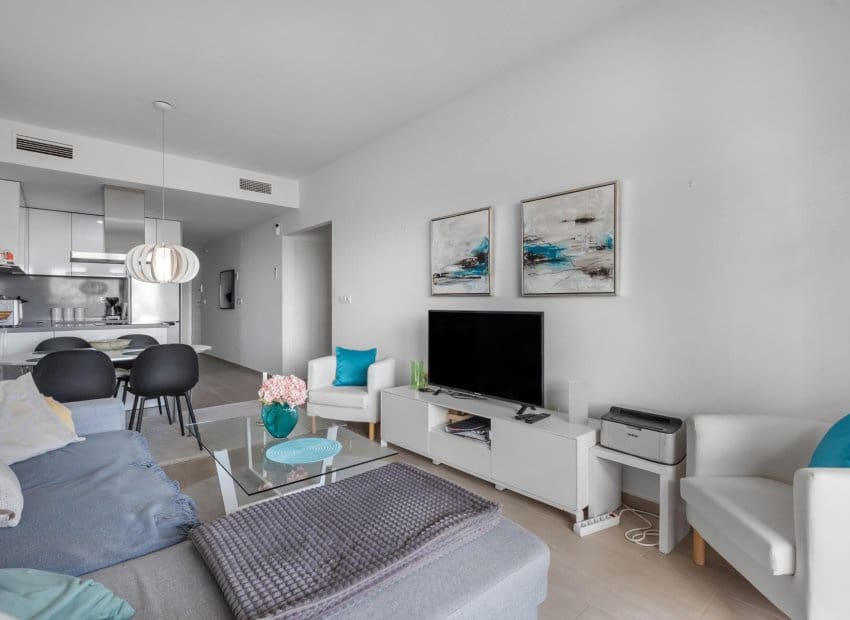 3 bedroom Apartment for sale in Torrevieja with pool - € 299,900 (Ref: 9671125)