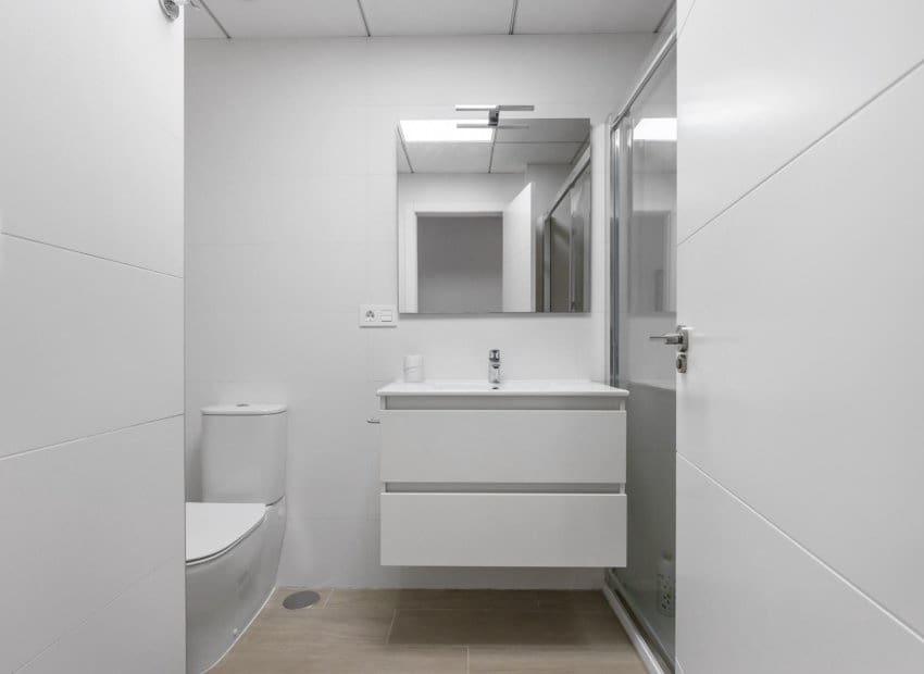 3 bedroom Apartment for sale in Torrevieja with pool - € 299,900 (Ref: 9671125)