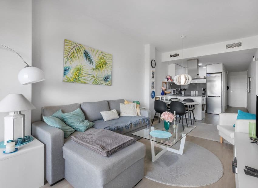 3 bedroom Apartment for sale in Torrevieja with pool - € 299,900 (Ref: 9671125)