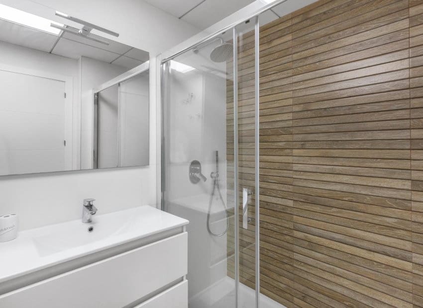 3 bedroom Apartment for sale in Torrevieja with pool - € 299,900 (Ref: 9671125)