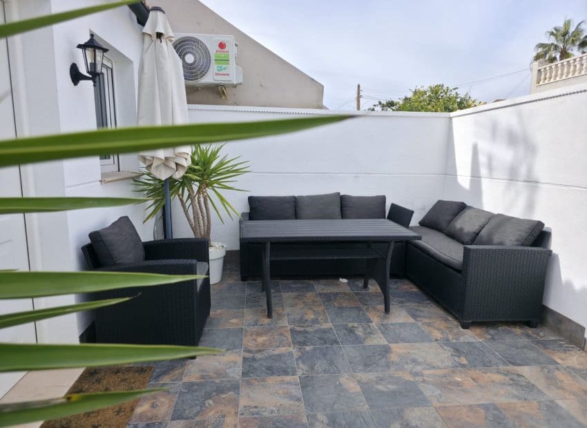 1 bedroom Townhouse for sale in La Torreta with pool - € 119,000 (Ref: 9671127)