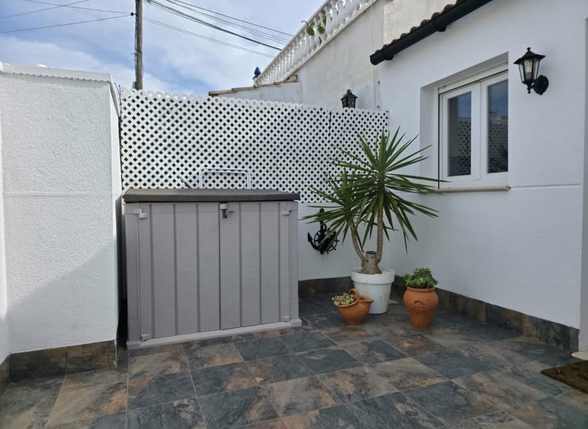 1 bedroom Townhouse for sale in La Torreta with pool - € 119,000 (Ref: 9671127)