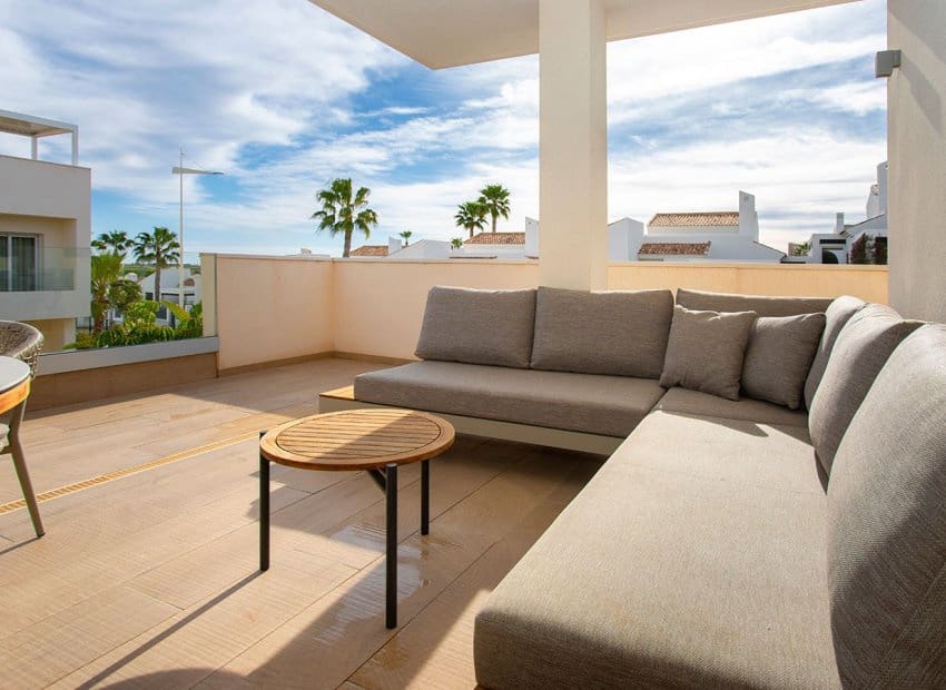 Apartamento de 2 habitaciones en Algorfa en venta con piscina - 295.000 € (Ref: 9671128)