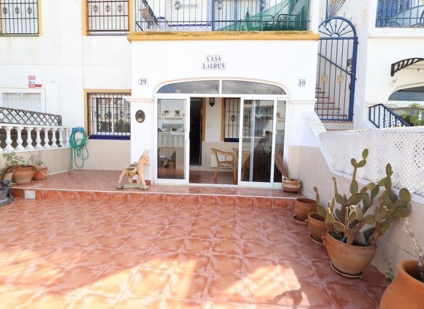2 quarto Apartamento para venda em Torrevieja com piscina - 148 000 € (Ref: 9675986)