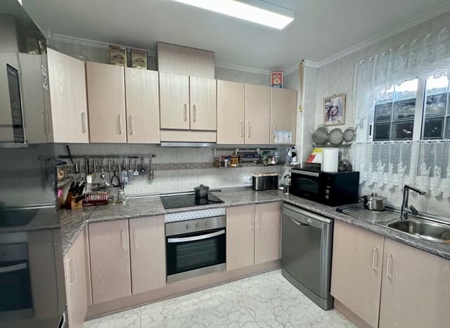 2 bedroom Townhouse for sale in Doña Pepa, Rojales with pool - € 260,000 (Ref: 9676327)