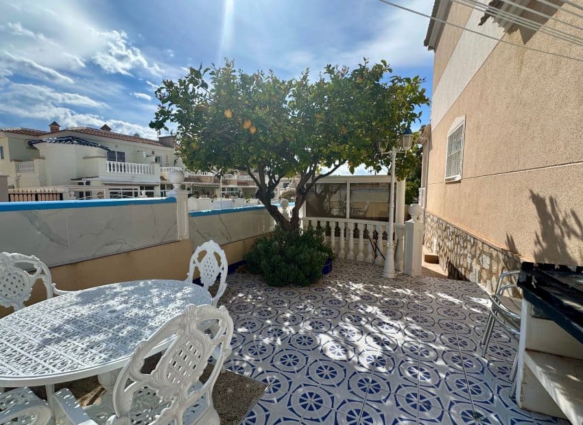 2 bedroom Townhouse for sale in Dona Pepa with pool - € 260,000 (Ref: 9676327)