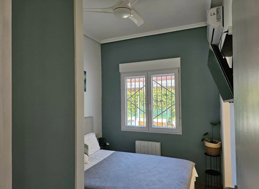 4 bedroom Villa for sale in San Fulgencio with pool - € 520,000 (Ref: 9680612)