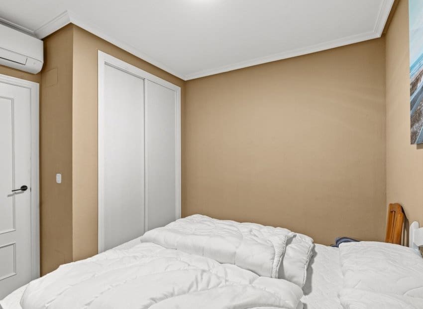 2 Zimmer Apartment zu verkaufen in Gran Alacant mit Pool - 249.000 € (Ref: 9680613)