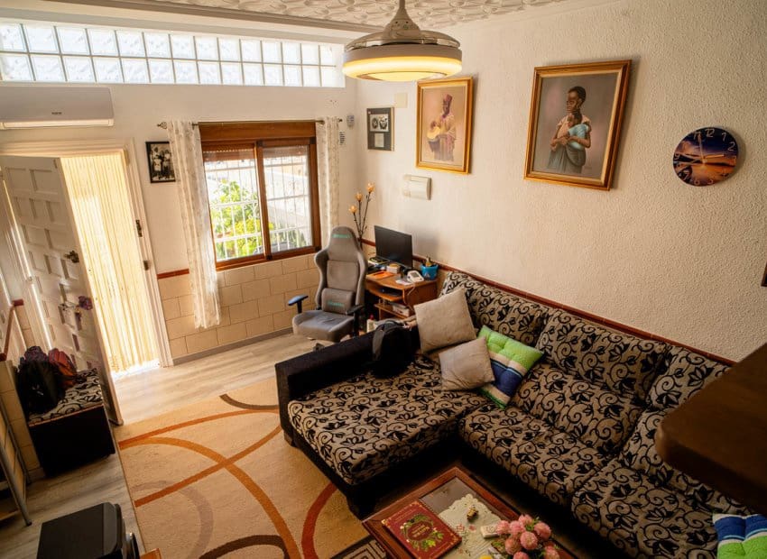 2 soverom Hus til salgs i Torrevieja - € 139 995 (Ref: 9683233)