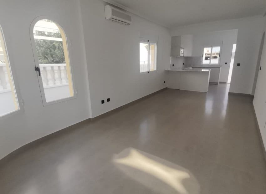 2 soveværelse Villa til salg i Lo Crispin med swimmingpool - € 249.000 (Ref: 9683234)