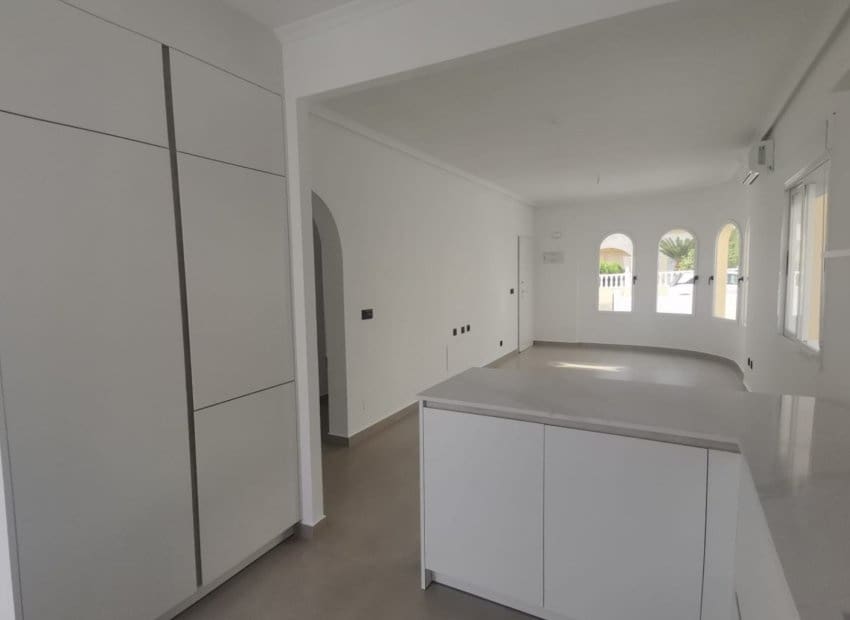 2 soveværelse Villa til salg i Lo Crispin med swimmingpool - € 249.000 (Ref: 9683234)