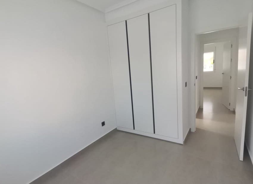 2 soveværelse Villa til salg i Lo Crispin med swimmingpool - € 249.000 (Ref: 9683234)