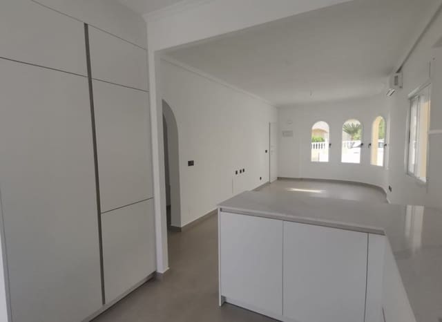 2 soveværelse Villa til salg i Lo Crispin, Algorfa med swimmingpool - € 249.000 (Ref: 9683234)