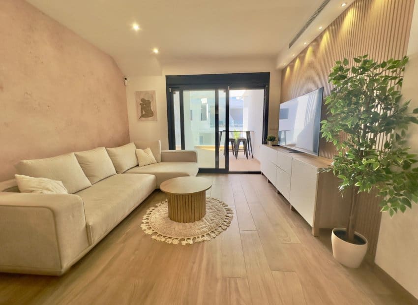 2 quarto Apartamento para venda em Los Balcones com piscina - 315 000 € (Ref: 9683235)