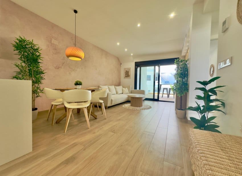 2 quarto Apartamento para venda em Los Balcones com piscina - 315 000 € (Ref: 9683235)