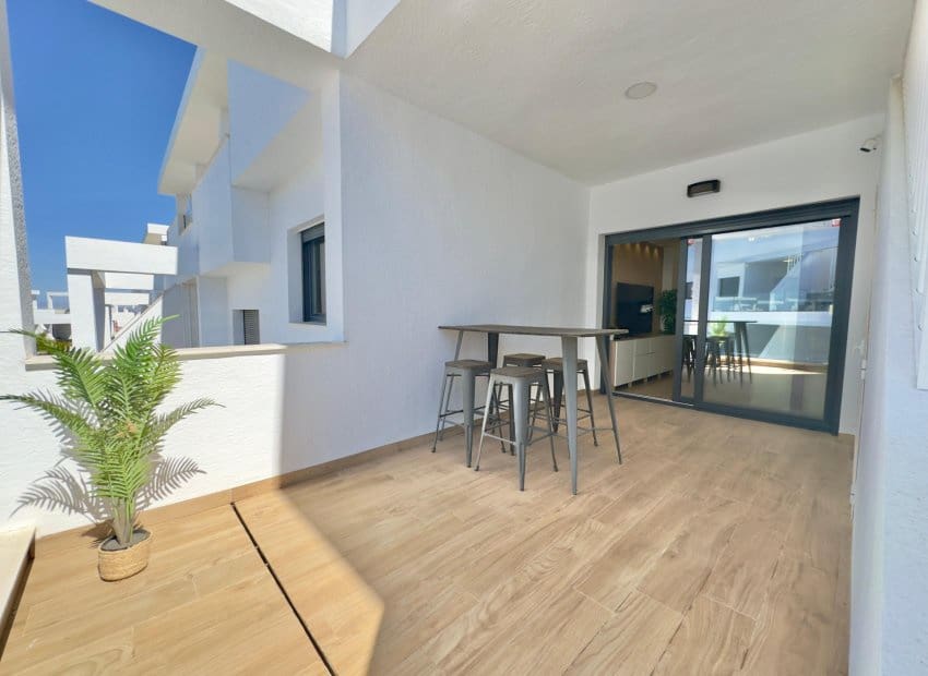 2 quarto Apartamento para venda em Los Balcones com piscina - 315 000 € (Ref: 9683235)