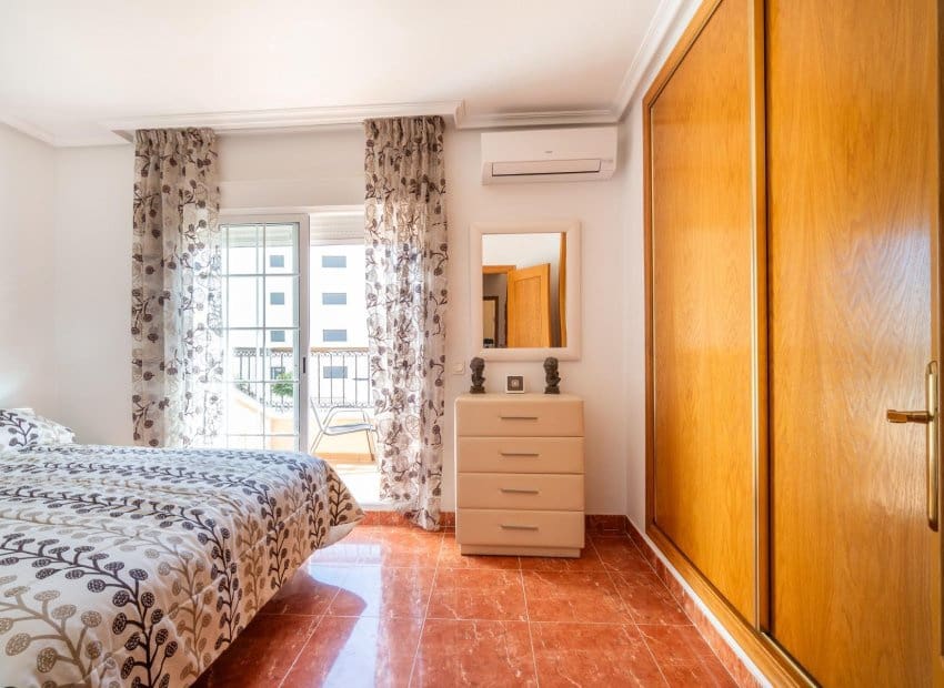 3 chambre Maison de Ville à vendre à Orihuela Costa avec piscine - 219 000 € (Ref: 9684369)