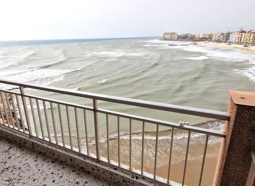 2 makuuhuone Huoneisto myytävänä paikassa Torrevieja - 319 995 € (Ref: 9684370)