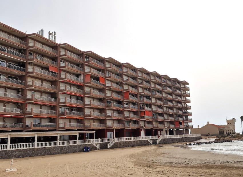 2 makuuhuone Huoneisto myytävänä paikassa Torrevieja - 319 995 € (Ref: 9684370)