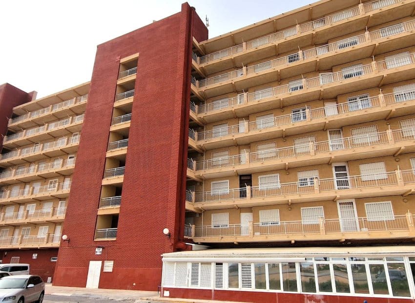 2 makuuhuone Huoneisto myytävänä paikassa Torrevieja - 319 995 € (Ref: 9684370)