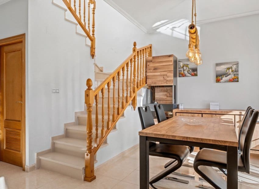 3 Zimmer Haus zu verkaufen in San Miguel de Salinas mit Pool - 219.000 € (Ref: 9685625)