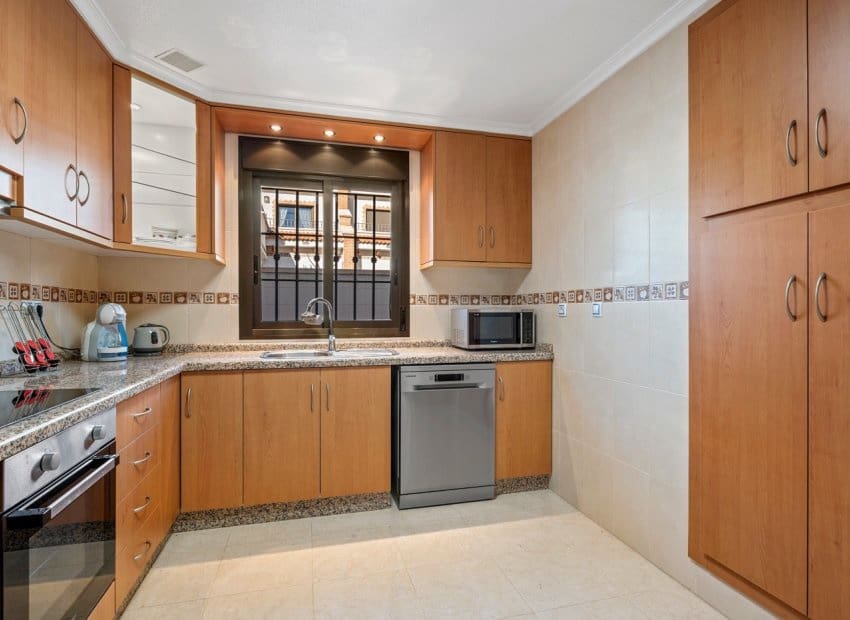 3 Zimmer Haus zu verkaufen in San Miguel de Salinas mit Pool - 219.000 € (Ref: 9685625)