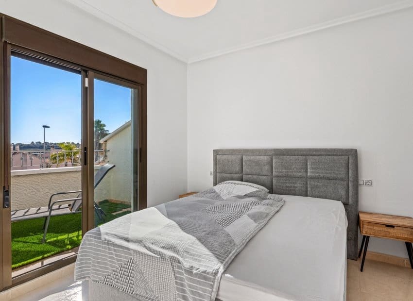 3 Zimmer Haus zu verkaufen in San Miguel de Salinas mit Pool - 219.000 € (Ref: 9685625)