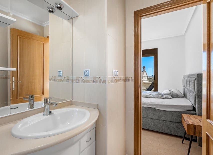 3 Zimmer Haus zu verkaufen in San Miguel de Salinas mit Pool - 219.000 € (Ref: 9685625)