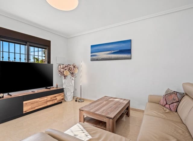 3 Zimmer Haus zu verkaufen in San Miguel de Salinas mit Pool - 219.000 € (Ref: 9685625)