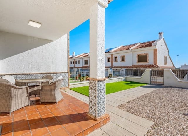 3 Zimmer Haus zu verkaufen in San Miguel de Salinas mit Pool - 219.000 € (Ref: 9685625)