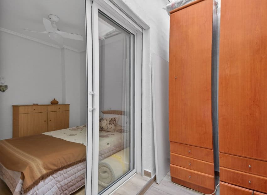 2 slaapkamer Appartement te koop in Torrevieja - € 227.000 (Ref: 9685628)