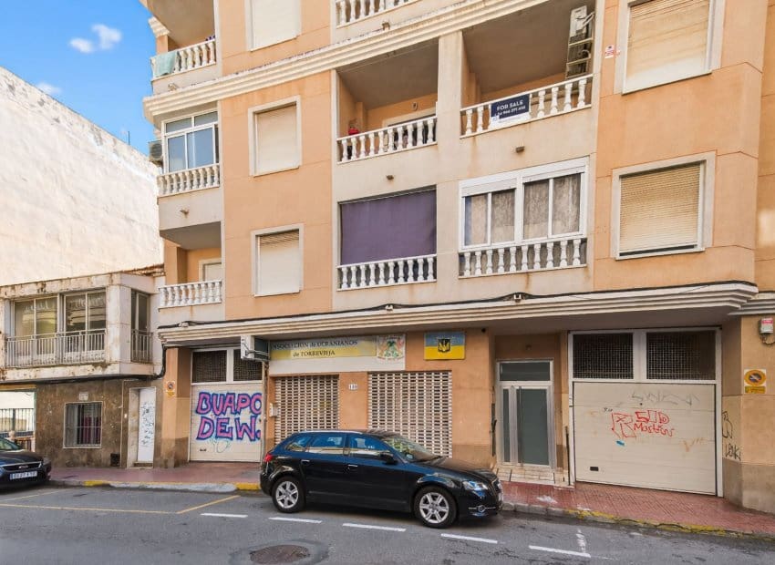 2 slaapkamer Appartement te koop in Torrevieja - € 227.000 (Ref: 9685628)