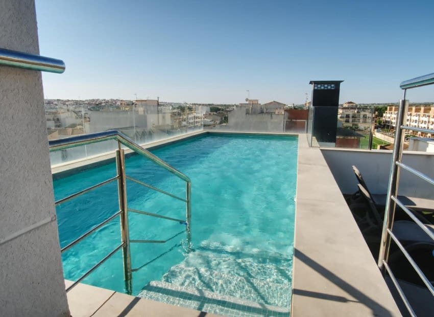 2 bedroom Apartment for sale in Formentera del Segura with pool - € 195,000 (Ref: 9685629)