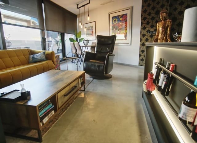 2 slaapkamer Appartement te koop in Formentera del Segura met zwembad - € 195.000 (Ref: 9685629)